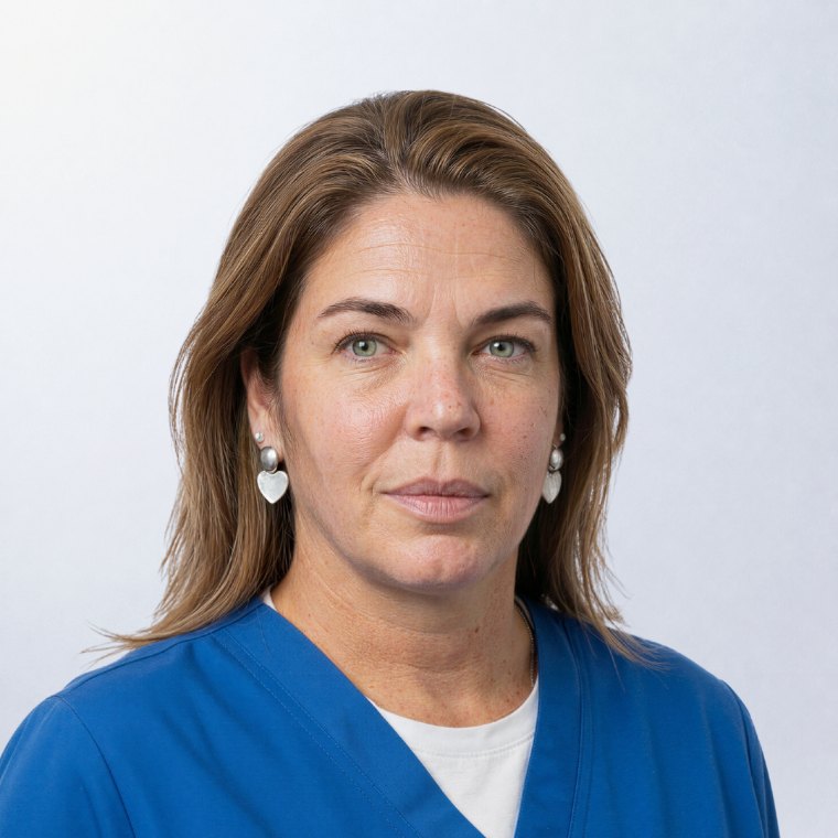 Dra. Mayra Cardoso